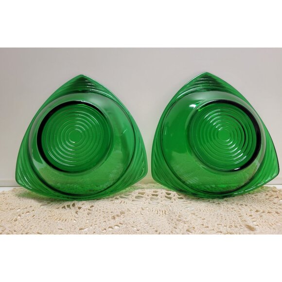 2- Forest Green Triangular Bowls Vintage Anchor Hocking Glass 6" - Picture 2 of 10